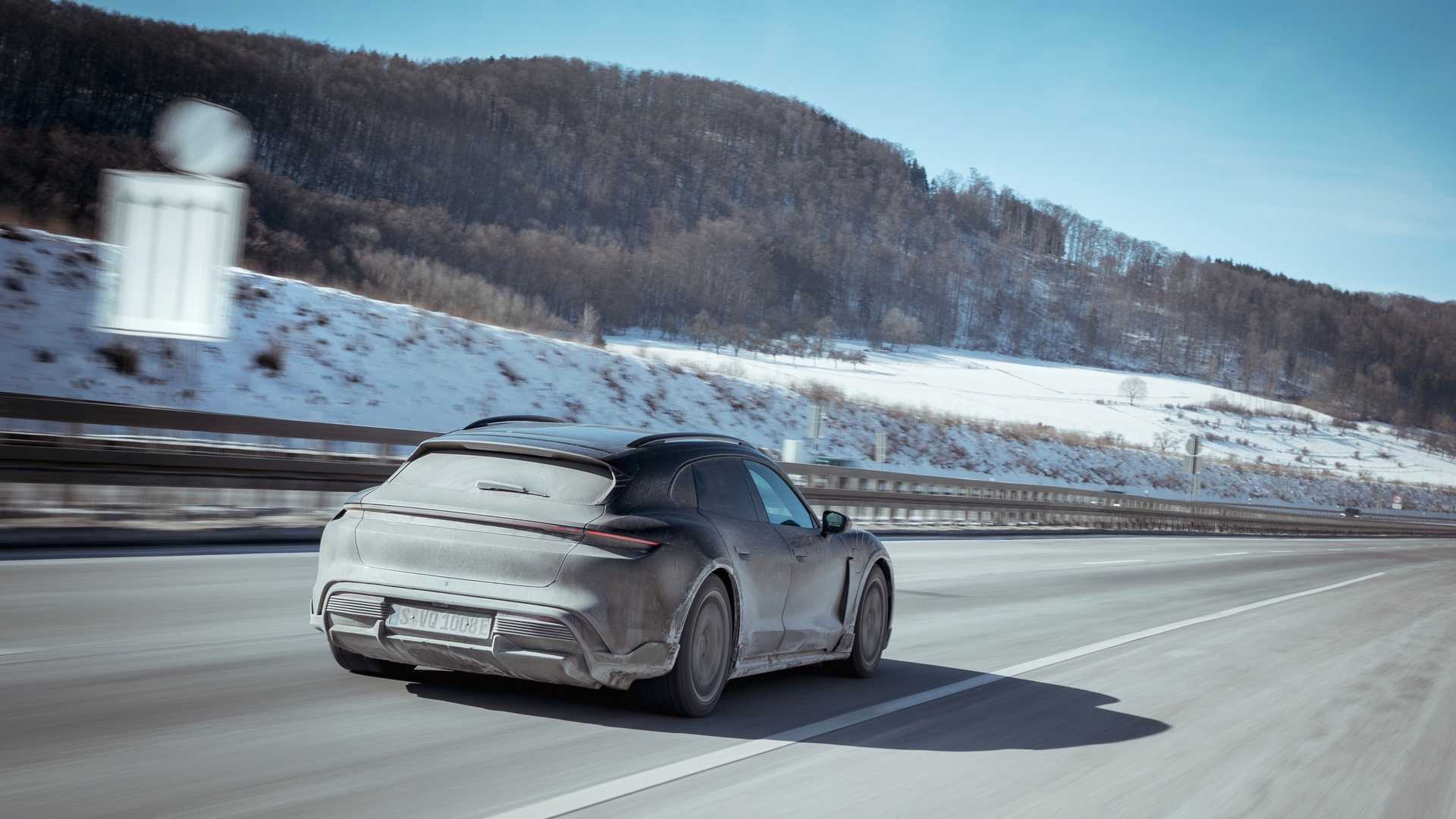 Porsche Taycan универсал Cross Turismo